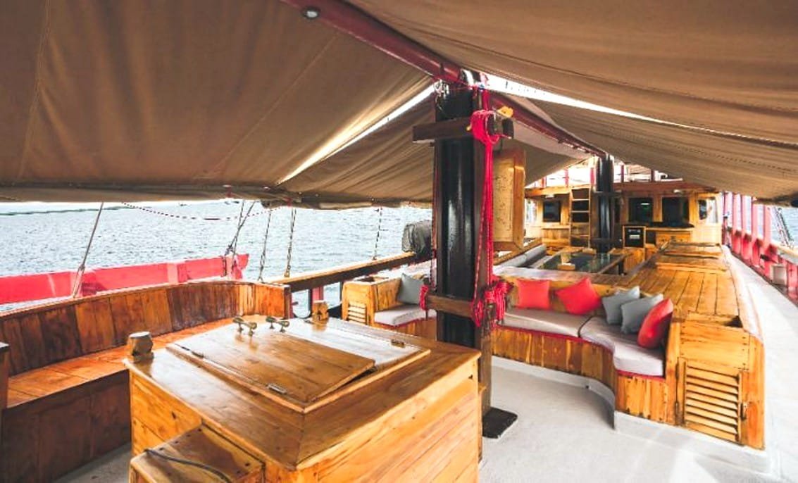 Diving tour to raja ampat on the deluxe boat calico jack_14