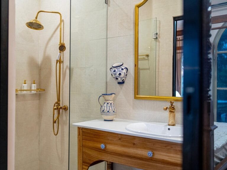 What makes The Bungas Villa in Jimbaran unique?