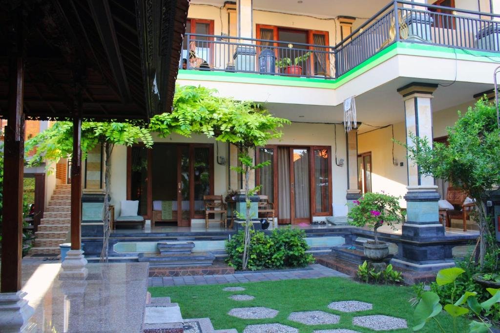 Cr tris rooms seminyak