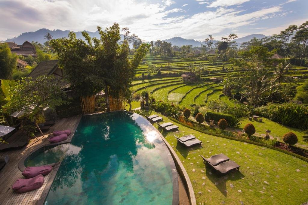 Sawah indah villa