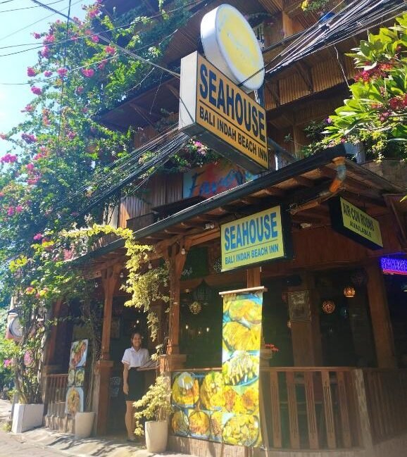 Seahouse bali indah beach inn